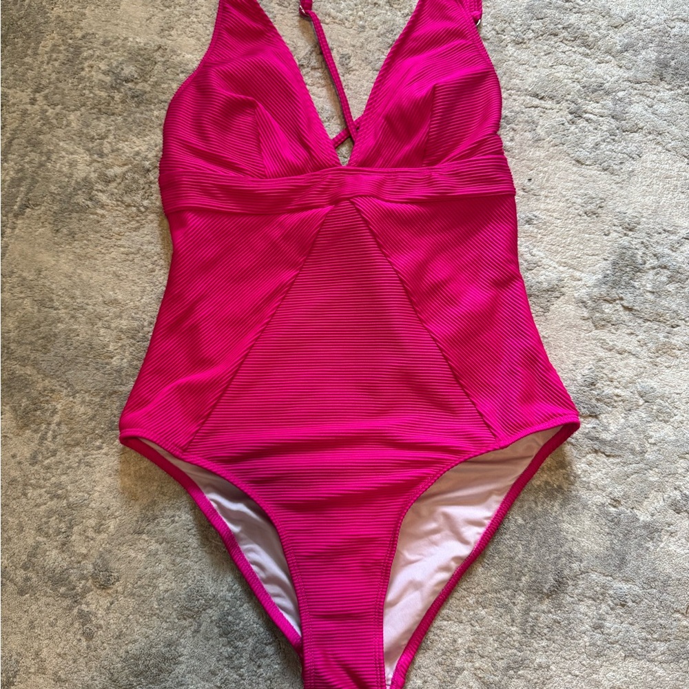 Cupshe Fuchsia V Neck One Piece Swimsuit